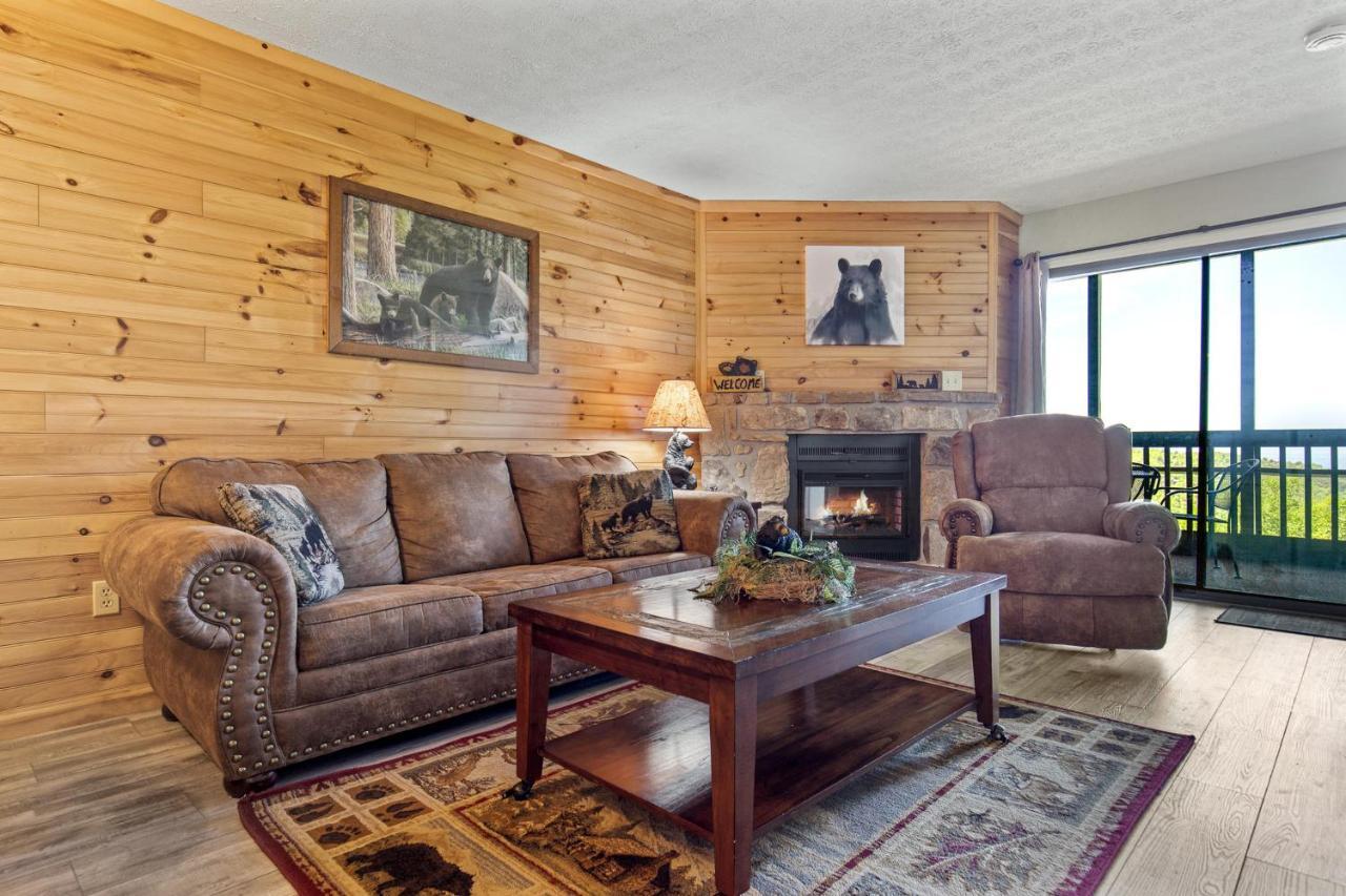 Bear Cub Retreat Apartment Gatlinburg Bagian luar foto