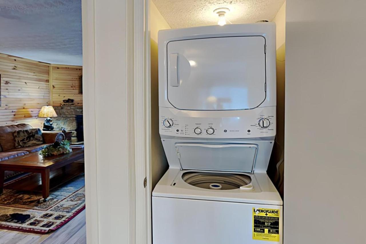Bear Cub Retreat Apartment Gatlinburg Bagian luar foto